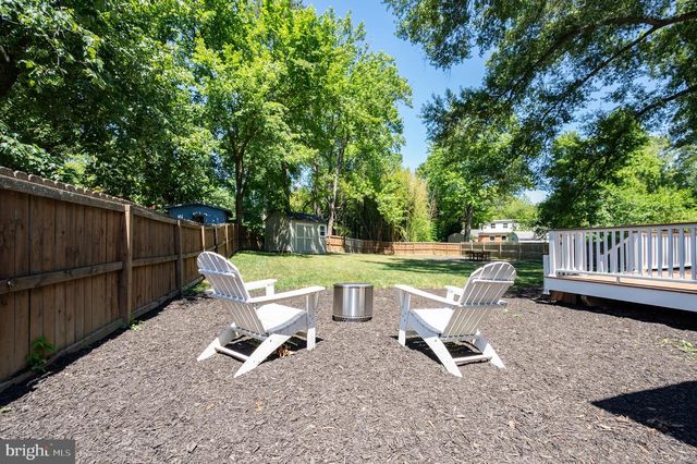 8709 WATERFORD RD, Alexandria, VA 22308