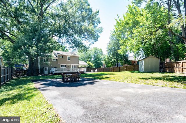 8709 WATERFORD RD, Alexandria, VA 22308