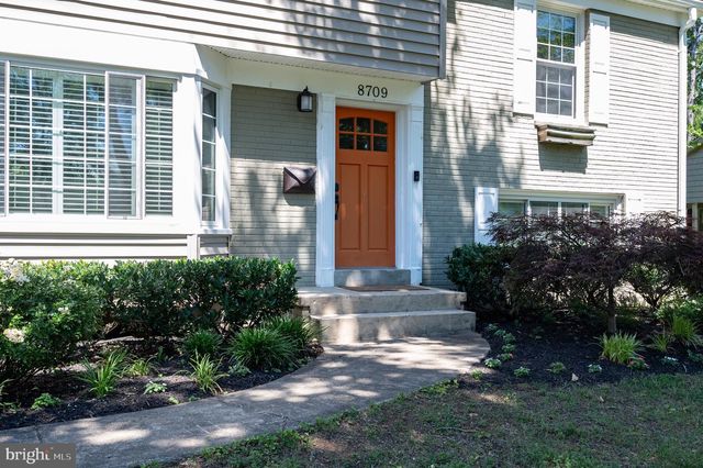 8709 WATERFORD RD, Alexandria, VA 22308