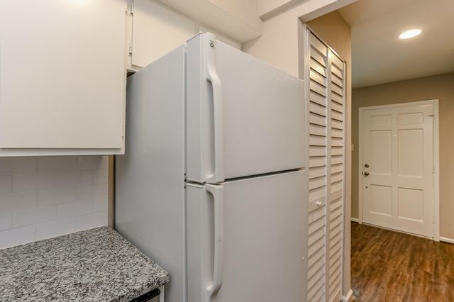 4040 San Felipe Street 270, Houston, TX 77027