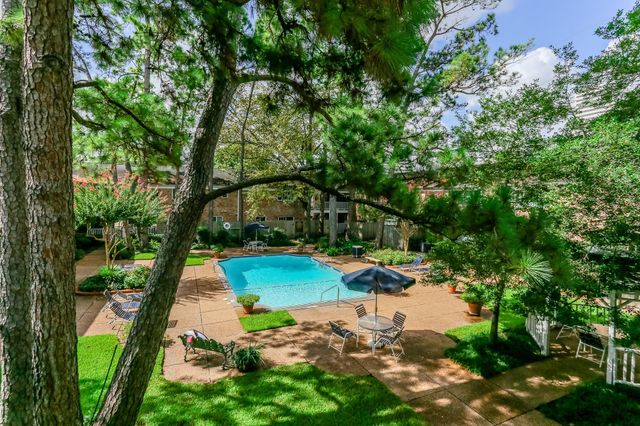 4040 San Felipe Street 270, Houston, TX 77027