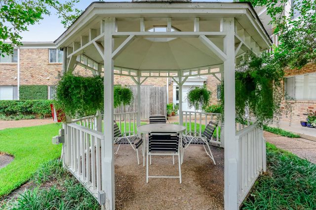 4040 San Felipe Street 270, Houston, TX 77027