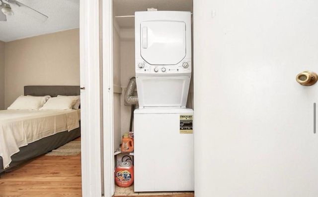 3770 Lovers Wood Lane 606, Houston, TX 77014