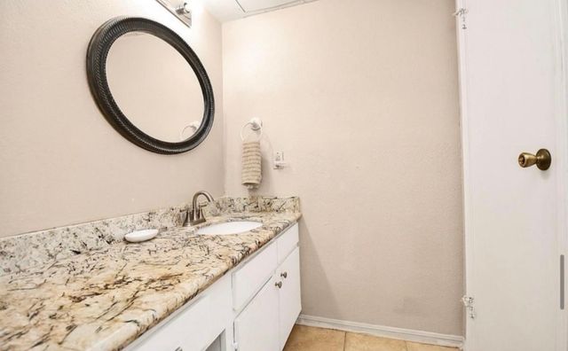 3770 Lovers Wood Lane 606, Houston, TX 77014