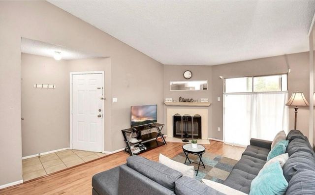 3770 Lovers Wood Lane 606, Houston, TX 77014