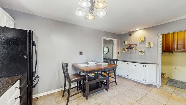 169 S Greeley Street, Palatine, IL 60067