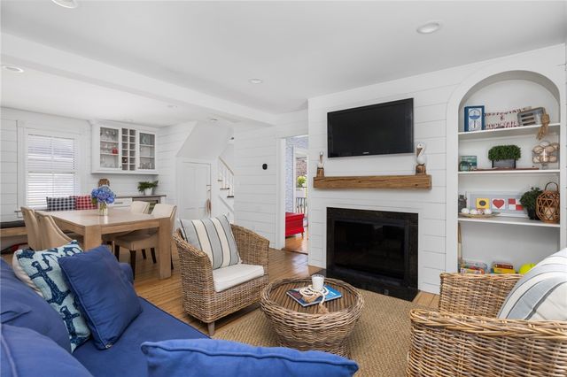 36 Second Street, Newport, RI 02840