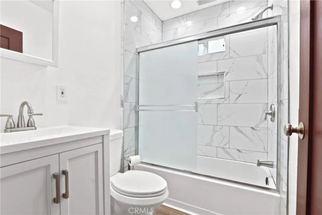 236 W Arbor Vitae Street, Inglewood, CA 90301