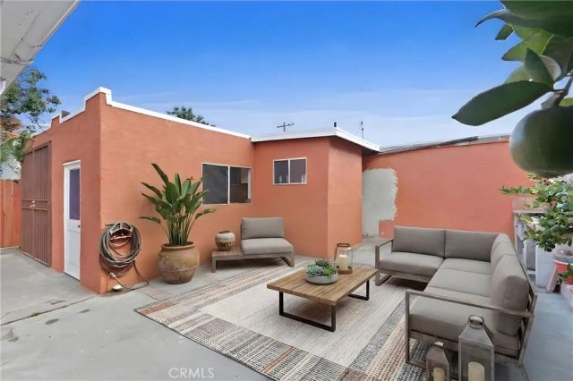 236 W Arbor Vitae Street, Inglewood, CA 90301