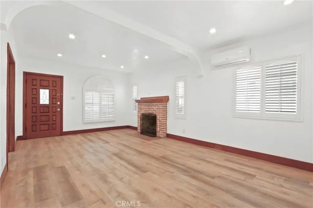 236 W Arbor Vitae Street, Inglewood, CA 90301