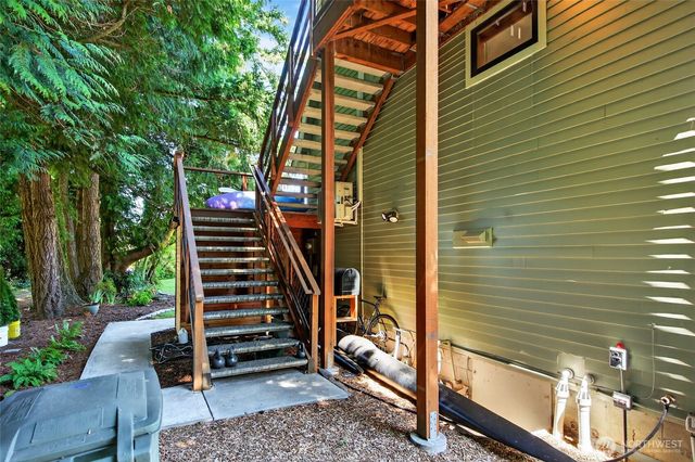 1333 W Smith Road, Ferndale, WA 98248