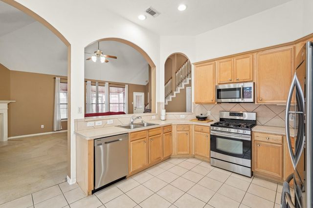 14116 Spring Knoll Lane, Rosharon, TX 77583