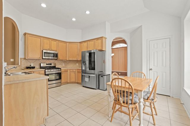 14116 Spring Knoll Lane, Rosharon, TX 77583