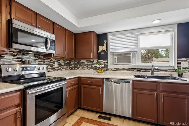 18729 E Oregon Drive, Aurora, CO 80017