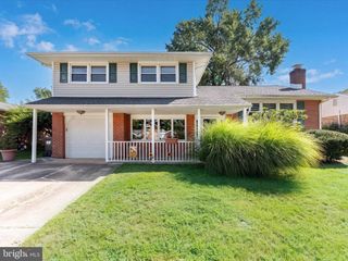 2617 WHITMAN DR, Wilmington, DE 19808