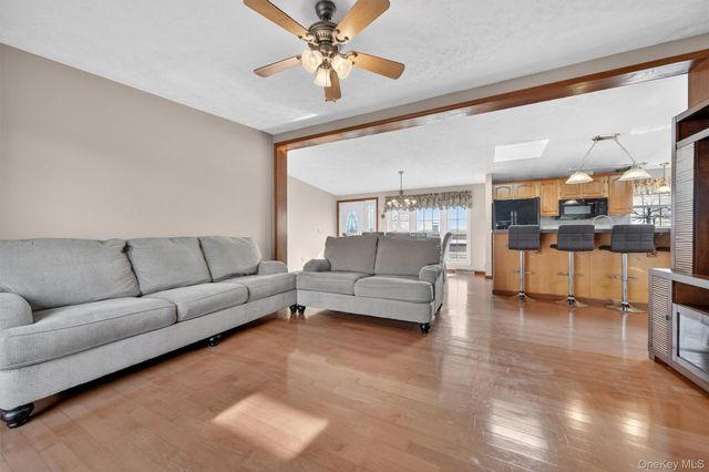 31 Thamsen Drive, Stony Point, NY 10980