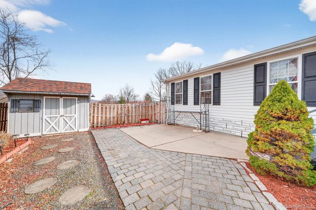 31 Thamsen Drive, Stony Point, NY 10980