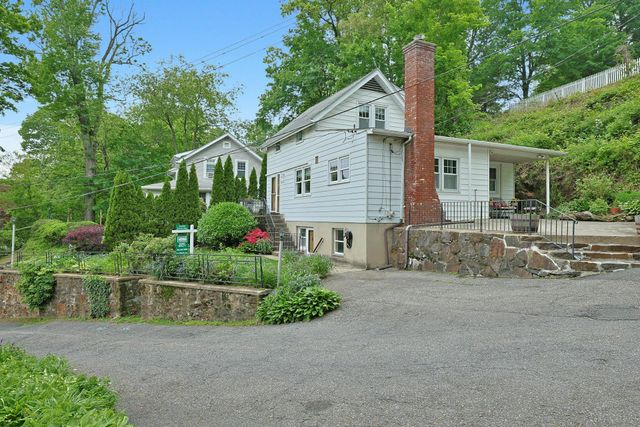 24 Burnsdale Avenue, Valhalla, NY 10595