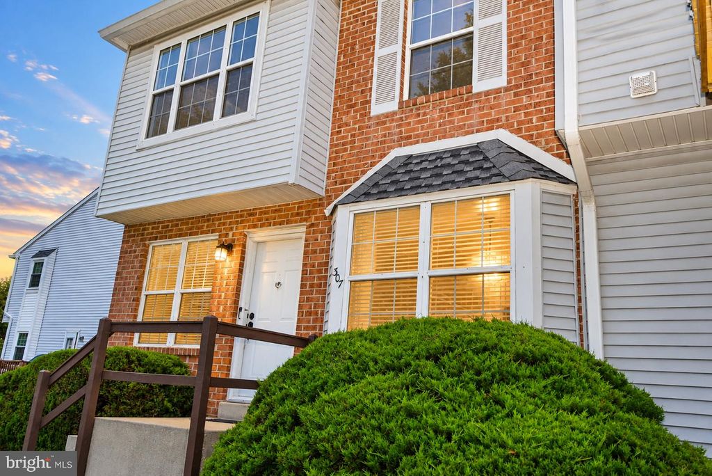307 WENDOVER DR, NORRISTOWN, PA 19403 — photo 2