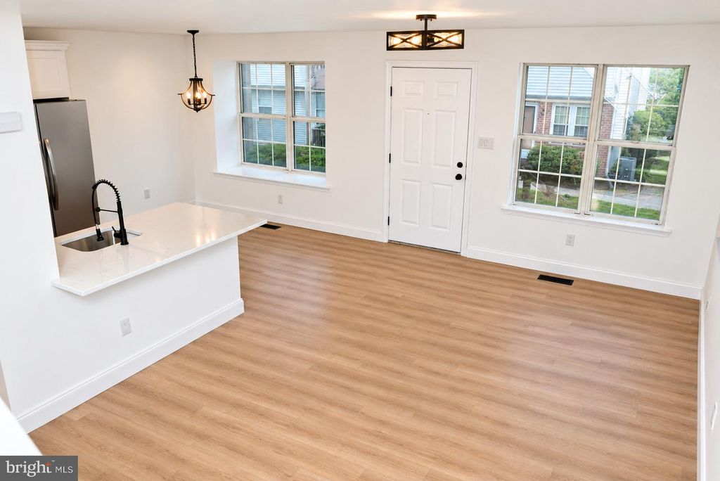307 WENDOVER DR, NORRISTOWN, PA 19403 — photo 5