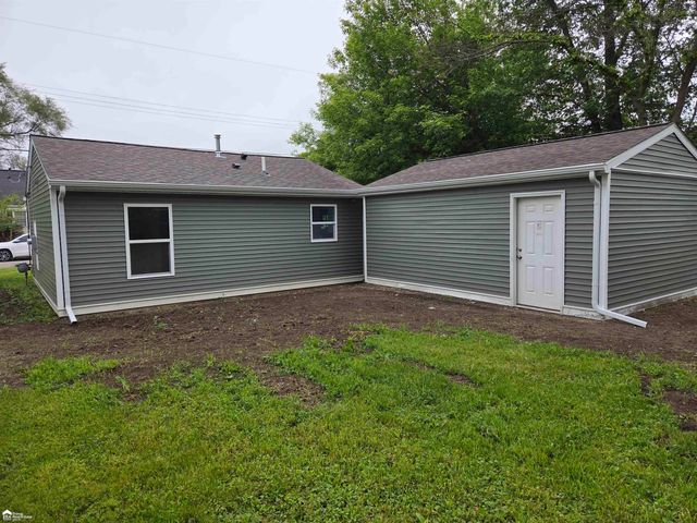 1358 Donovan Street, Burton, MI 48529