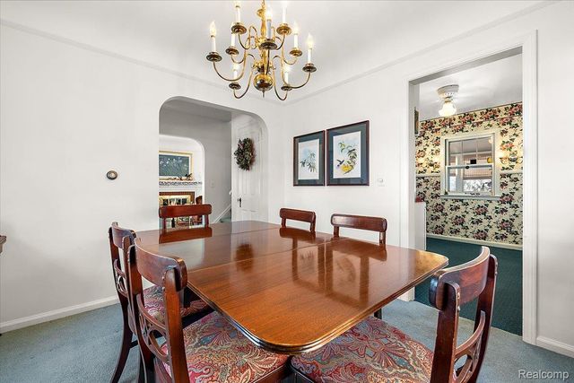 34915 Chestnut Street, Wayne, MI 48184