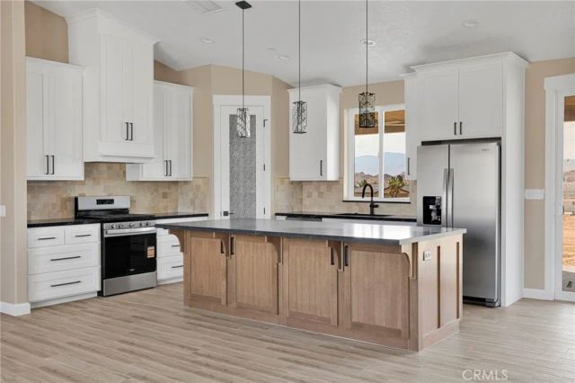 23771 Pala, Apple Valley, CA 92307