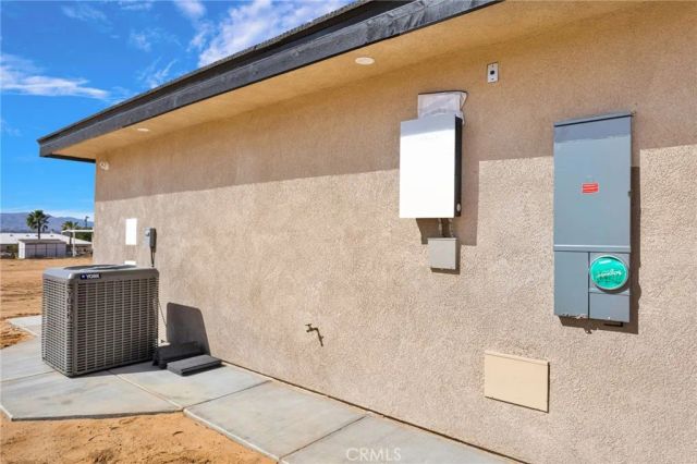 23771 Pala, Apple Valley, CA 92307
