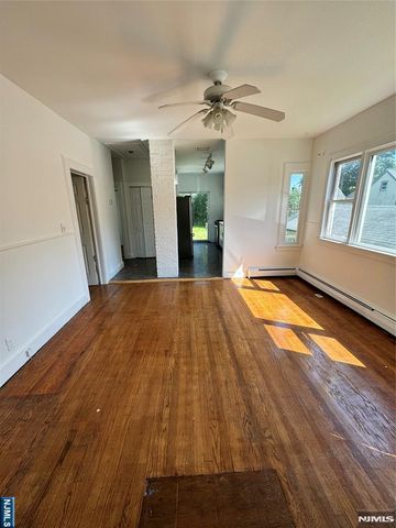 18 Union Avenue, Bloomingdale, NJ 07403