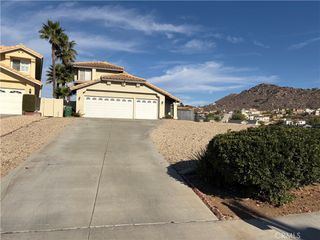 744 La Cumbre, Corona, CA 92879