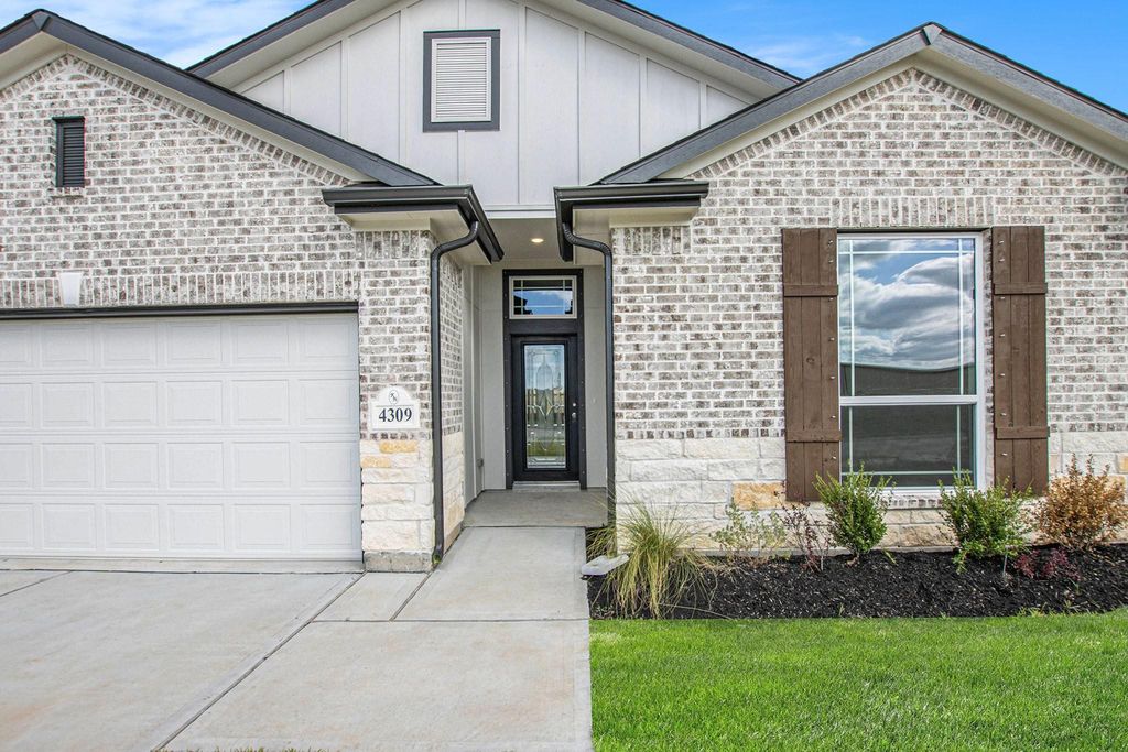 4309 Ellison Street, Bay City, TX 77414