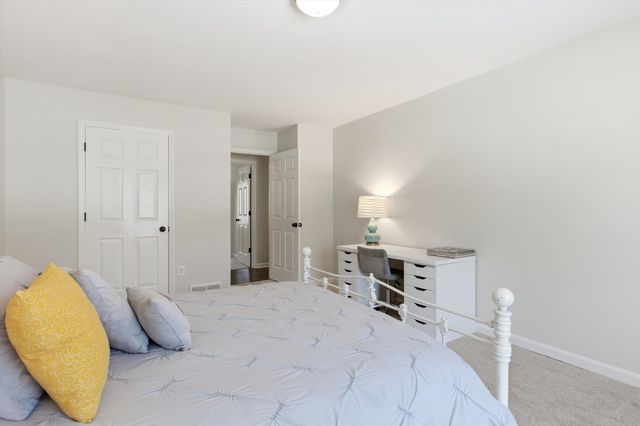 8378 DRURY LN, Germantown, TN 38139