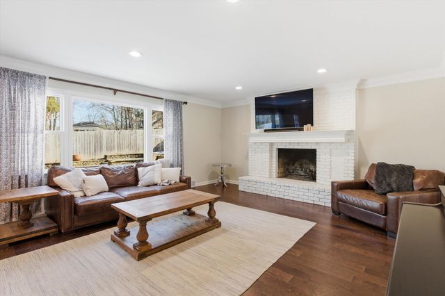 8378 DRURY LN, Germantown, TN 38139