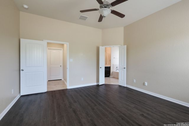 212 CAMPFIRE WAY, Cibolo, TX 78108