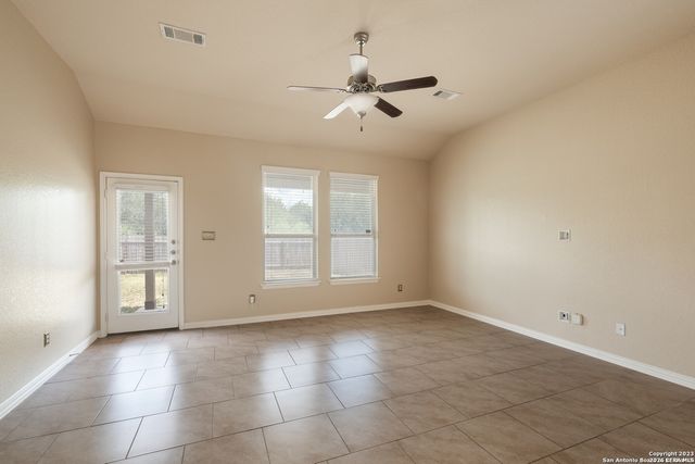 212 CAMPFIRE WAY, Cibolo, TX 78108