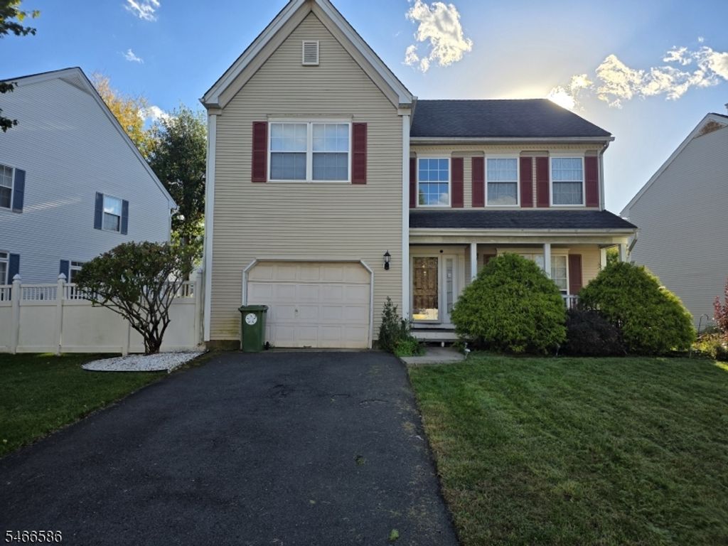 41 Magellan Way, Franklin Twp., NJ 08823 — exterior