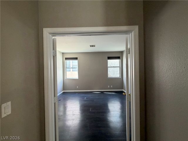 8920 Little Horse Avenue, Las Vegas, NV 89143