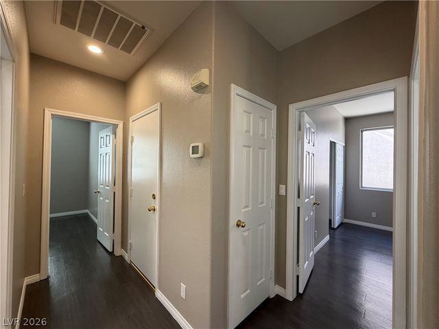 8920 Little Horse Avenue, Las Vegas, NV 89143