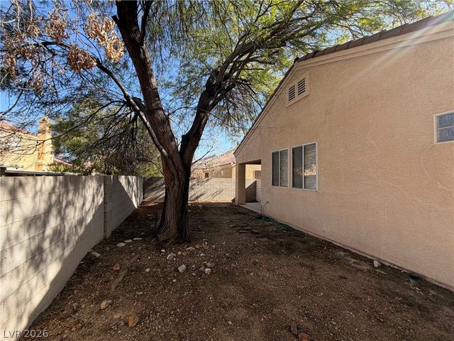 8920 Little Horse Avenue, Las Vegas, NV 89143