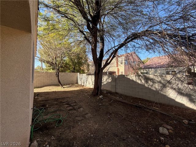 8920 Little Horse Avenue, Las Vegas, NV 89143