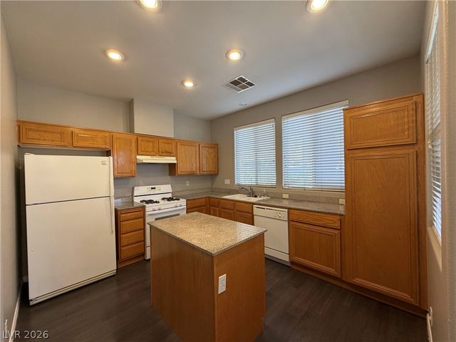 8920 Little Horse Avenue, Las Vegas, NV 89143