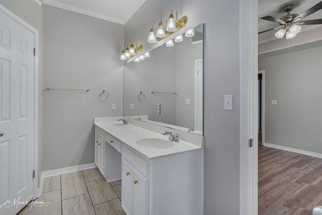 1607 Williamsburg Drive, Bossier City, LA 71112