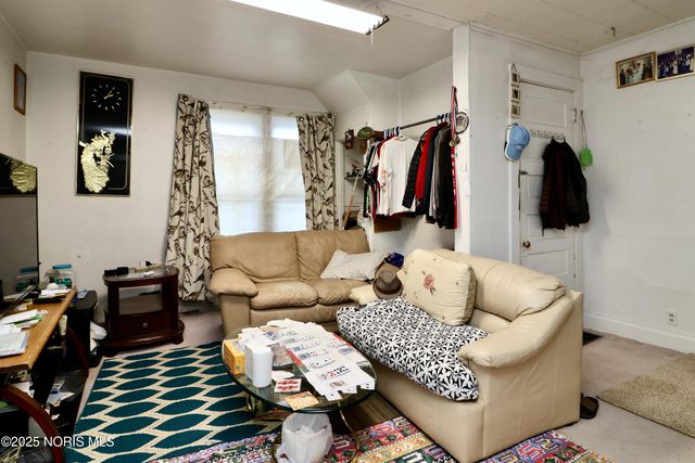 160 Oak Street, Rossford, OH 43460