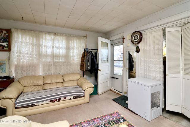 160 Oak Street, Rossford, OH 43460