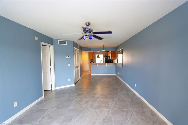 1305 Mainsail DR 1002, Naples, FL 34114