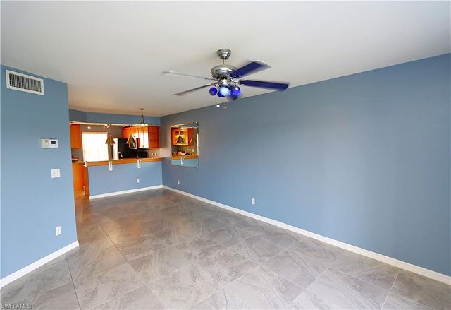 1305 Mainsail DR 1002, Naples, FL 34114