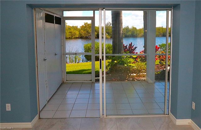1305 Mainsail DR 1002, Naples, FL 34114