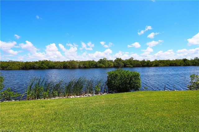 1305 Mainsail DR 1002, Naples, FL 34114