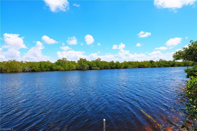 1305 Mainsail DR 1002, Naples, FL 34114