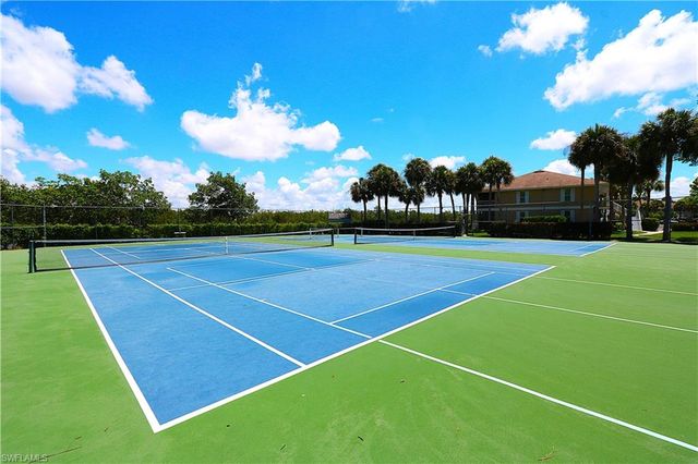 1305 Mainsail DR 1002, Naples, FL 34114